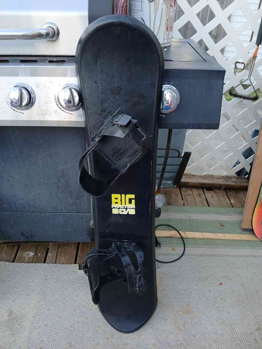 snowboards - Youngstown, Ohio - FleaMarketBay