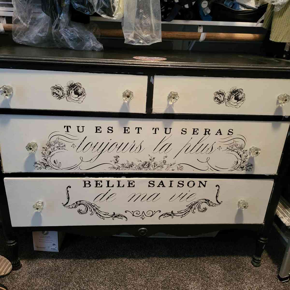 Dresser - Las Vegas, Nevada