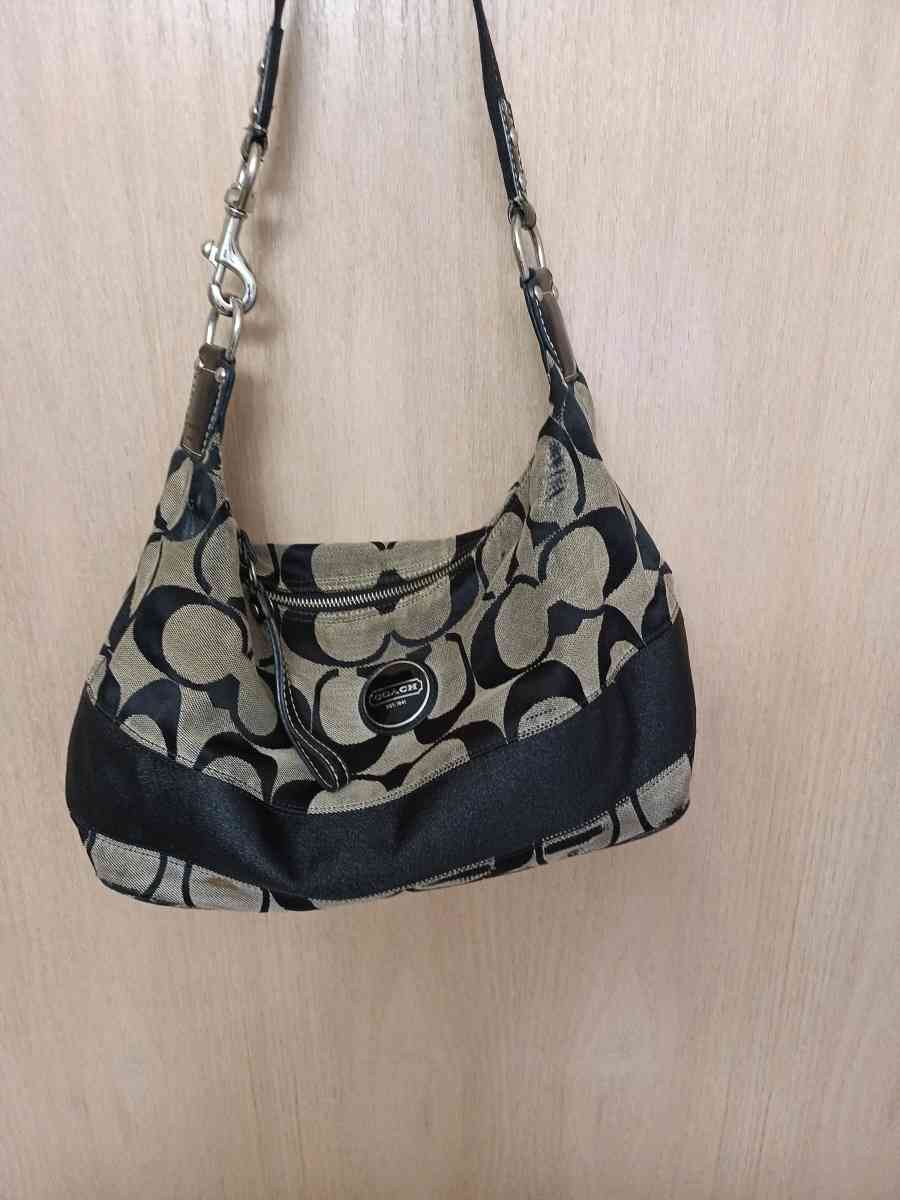 Coach beige and black canvas with leather trim - Friday Harbor, Washington - FleaMarketBay