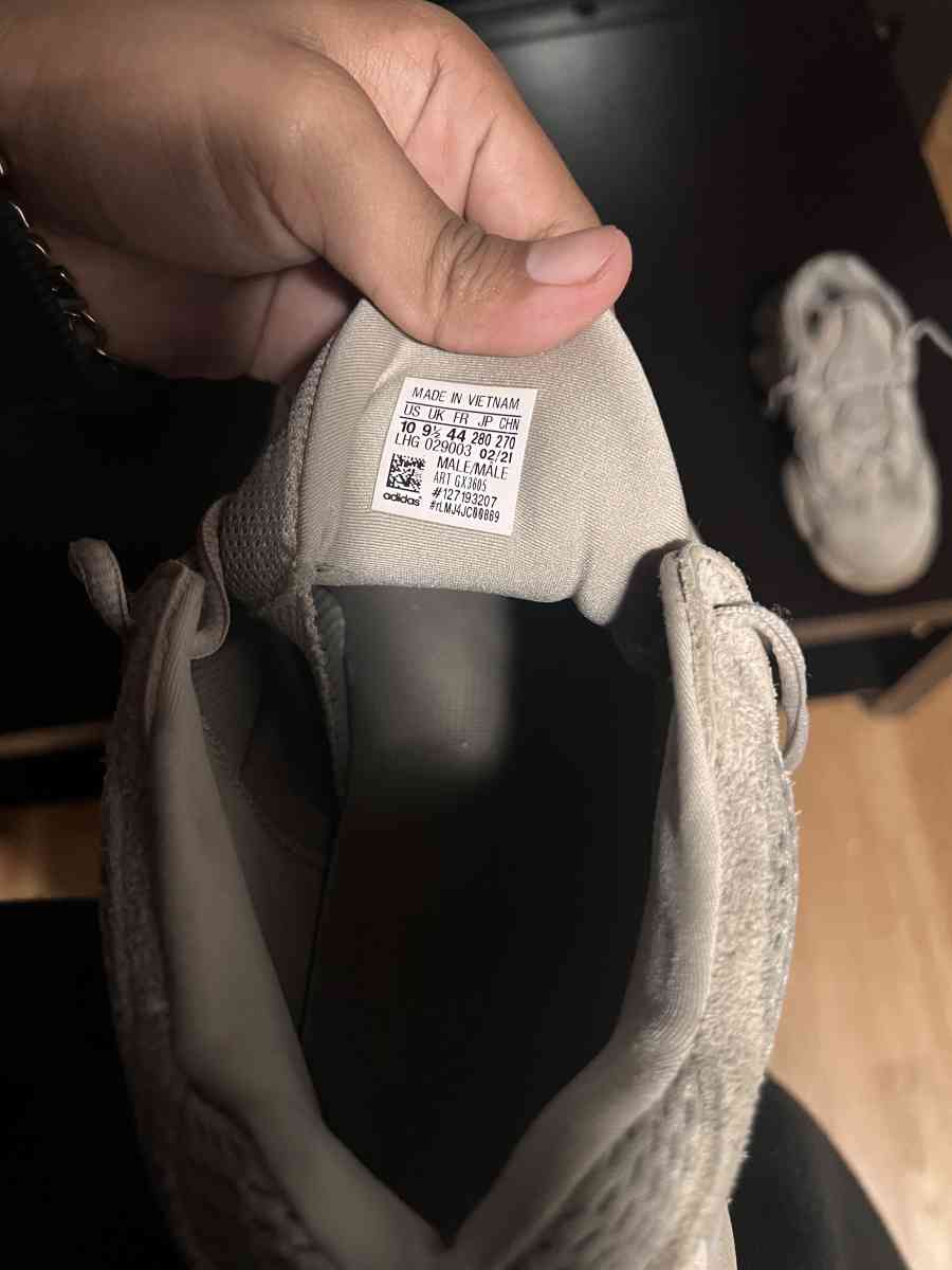Yeezy 500 Taupe Light - Glendale, California - FleaMarketBay