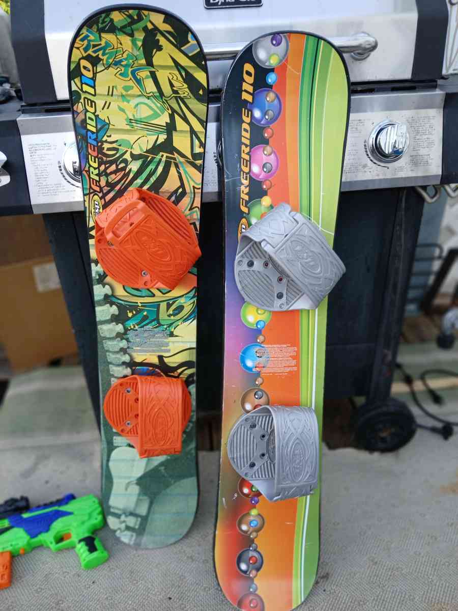 snowboards - Youngstown, Ohio - FleaMarketBay