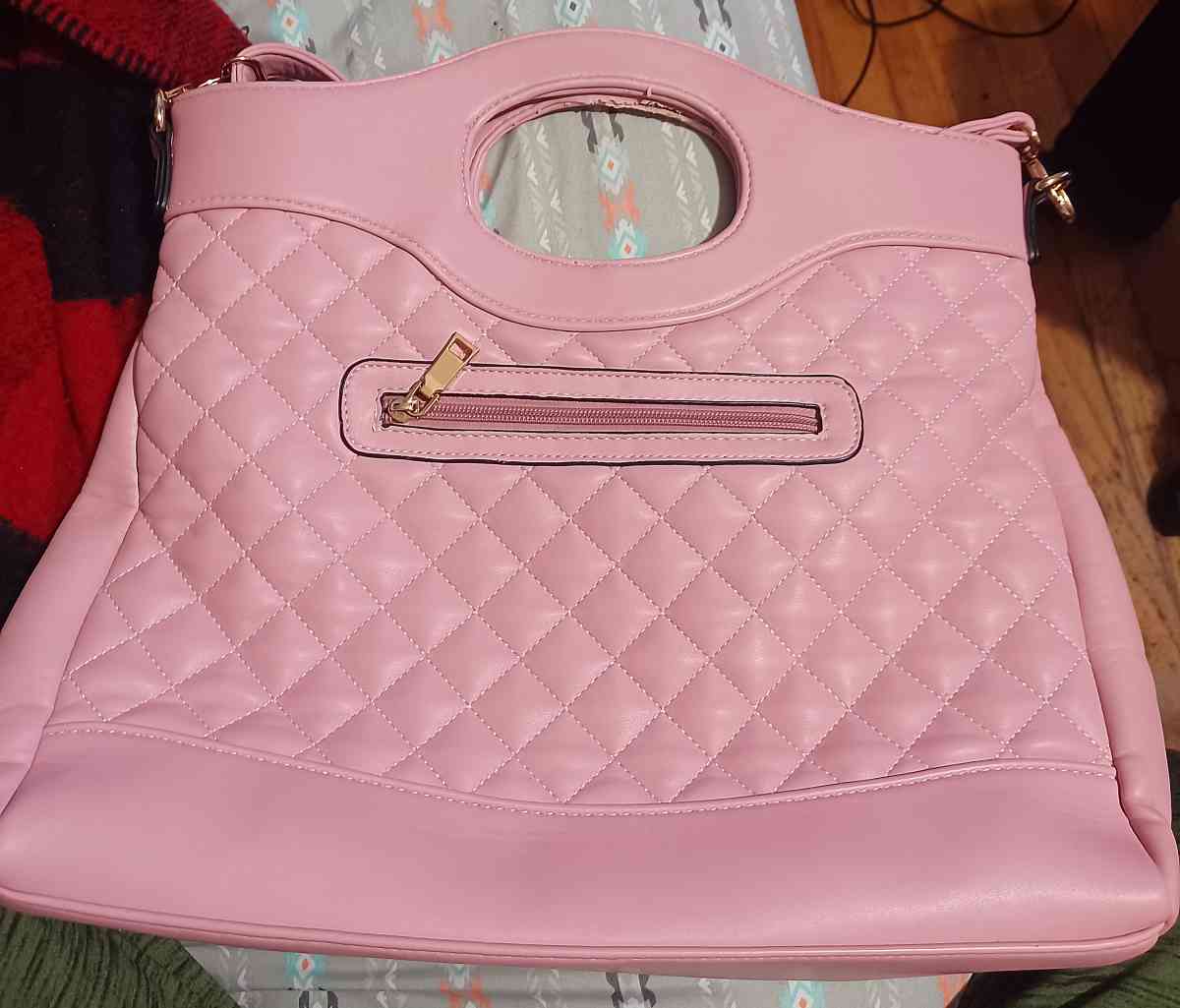 Chanel  bag - Franklin, Ohio - FleaMarketBay