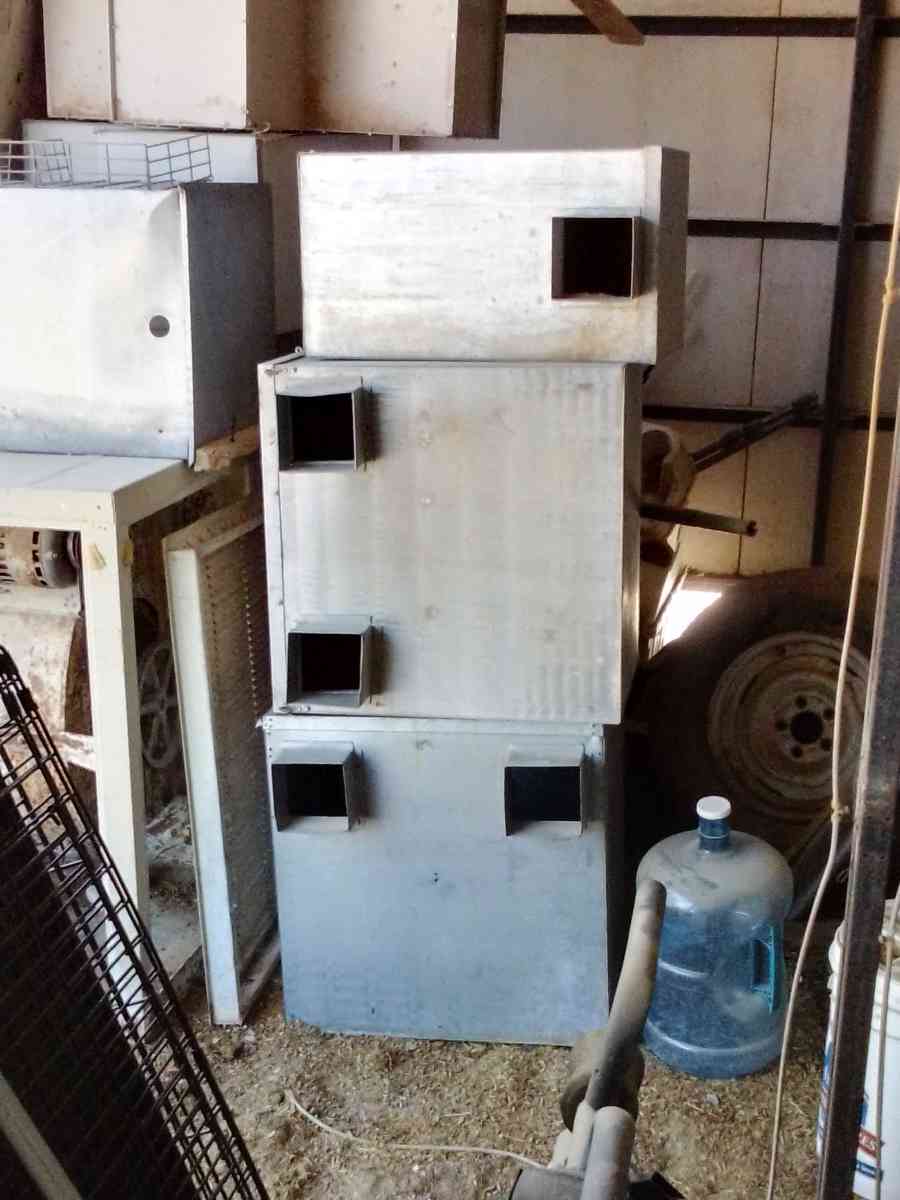 Chicken or Bird Roosting boxes - Las Vegas, Nevada - FleaMarketBay