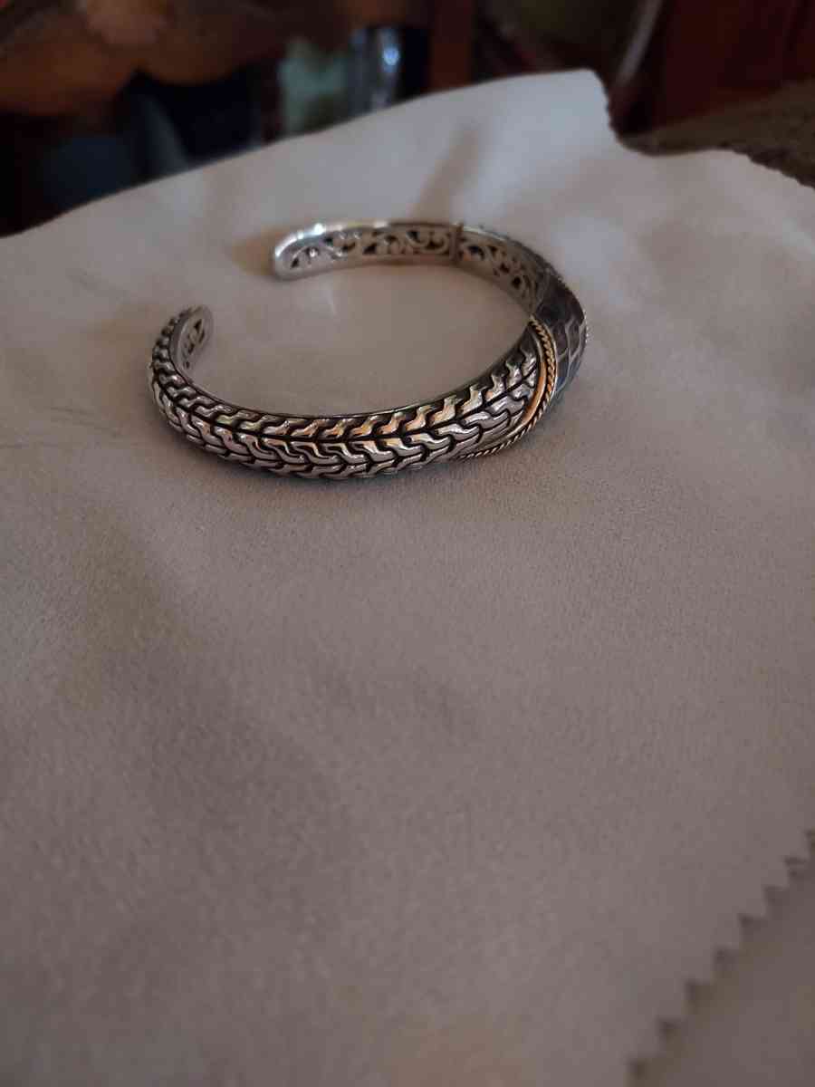 Puka shell inlay hinged cuff of 925 silver solid piece - Albuquerque, New Mexico - FleaMarketBay