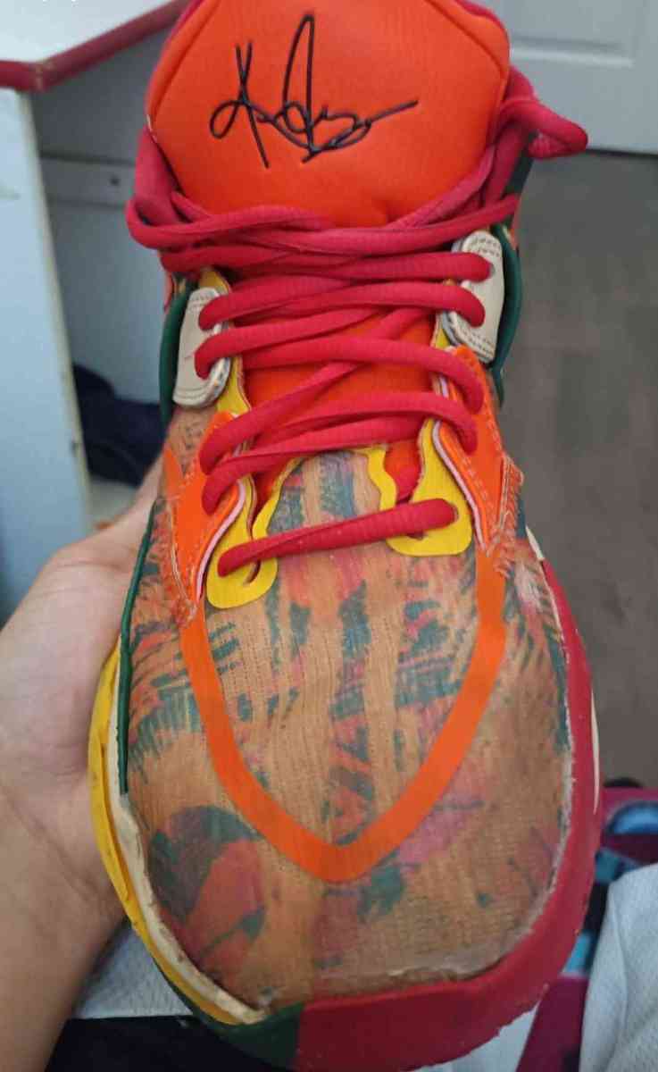 Kyrie Irving infinity - El Paso, Texas - FleaMarketBay