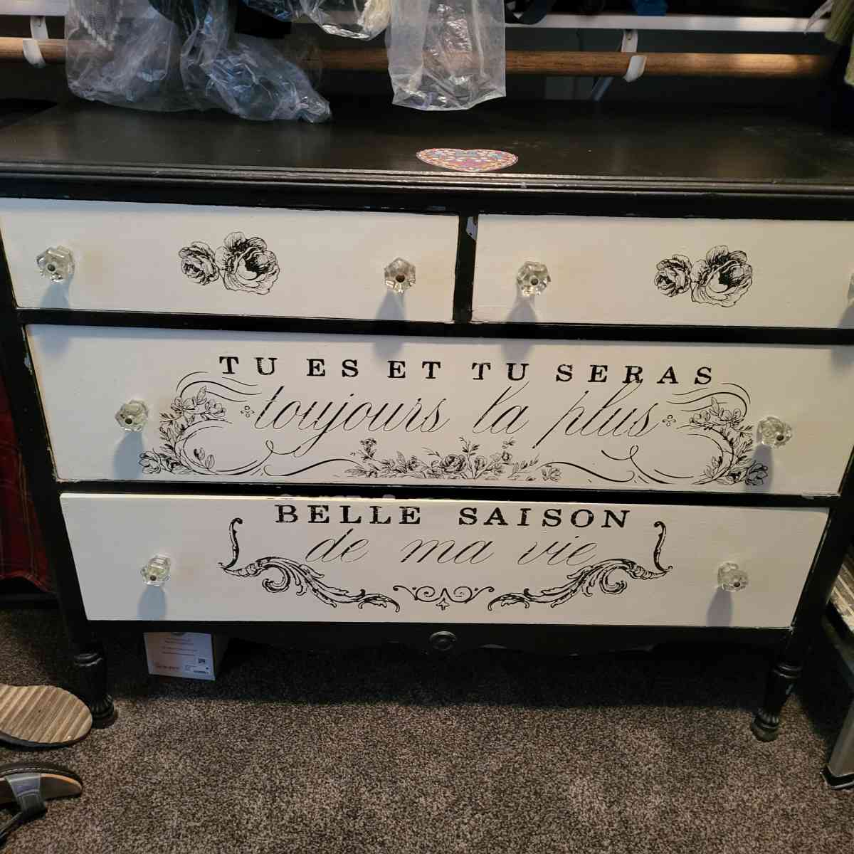 Dresser - Las Vegas, Nevada - FleaMarketBay