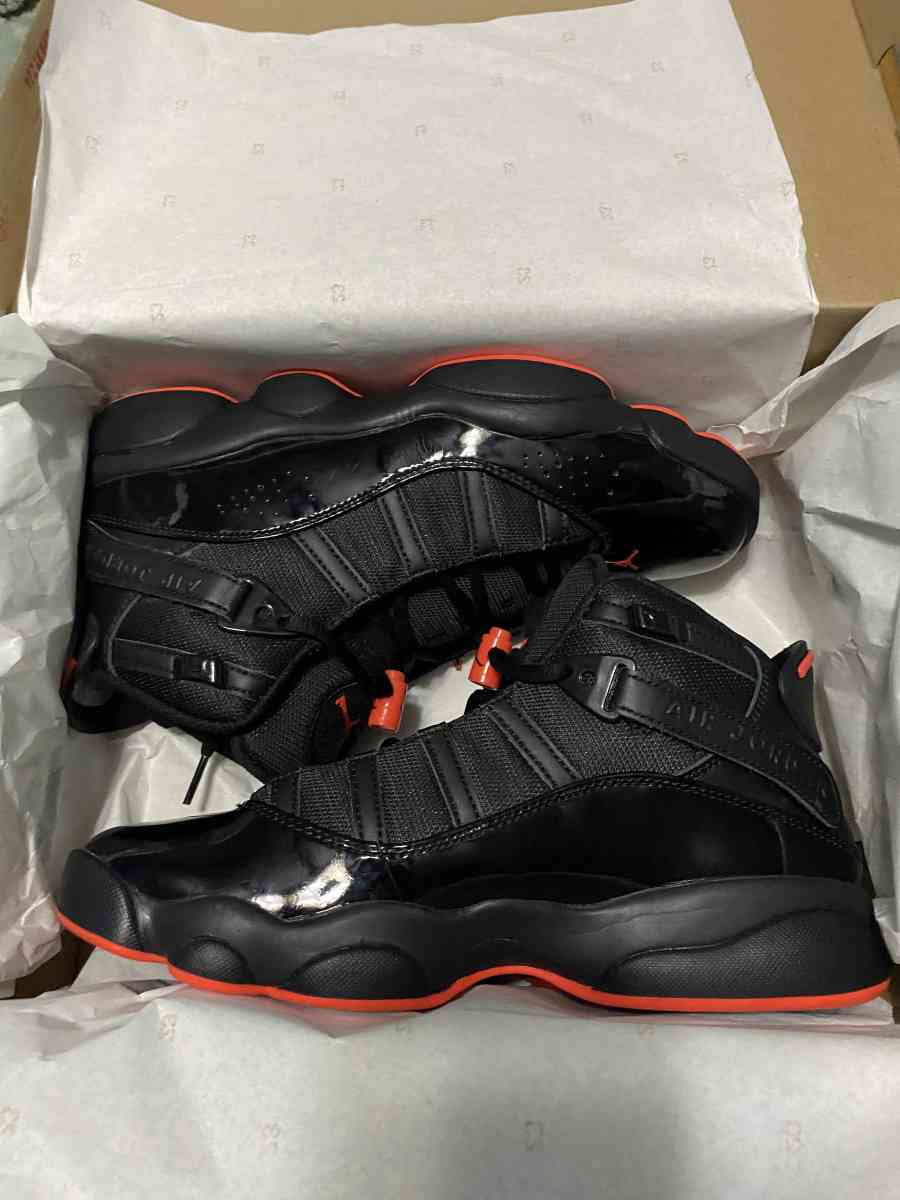 Jordan six rings black and red - Fort Wayne, Indiana