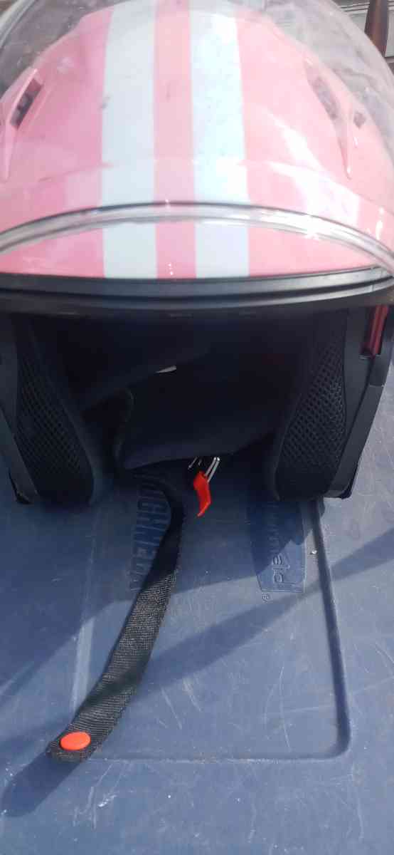 a pink DOT motorcycle helmet - Huntsville, Alabama - FleaMarketBay