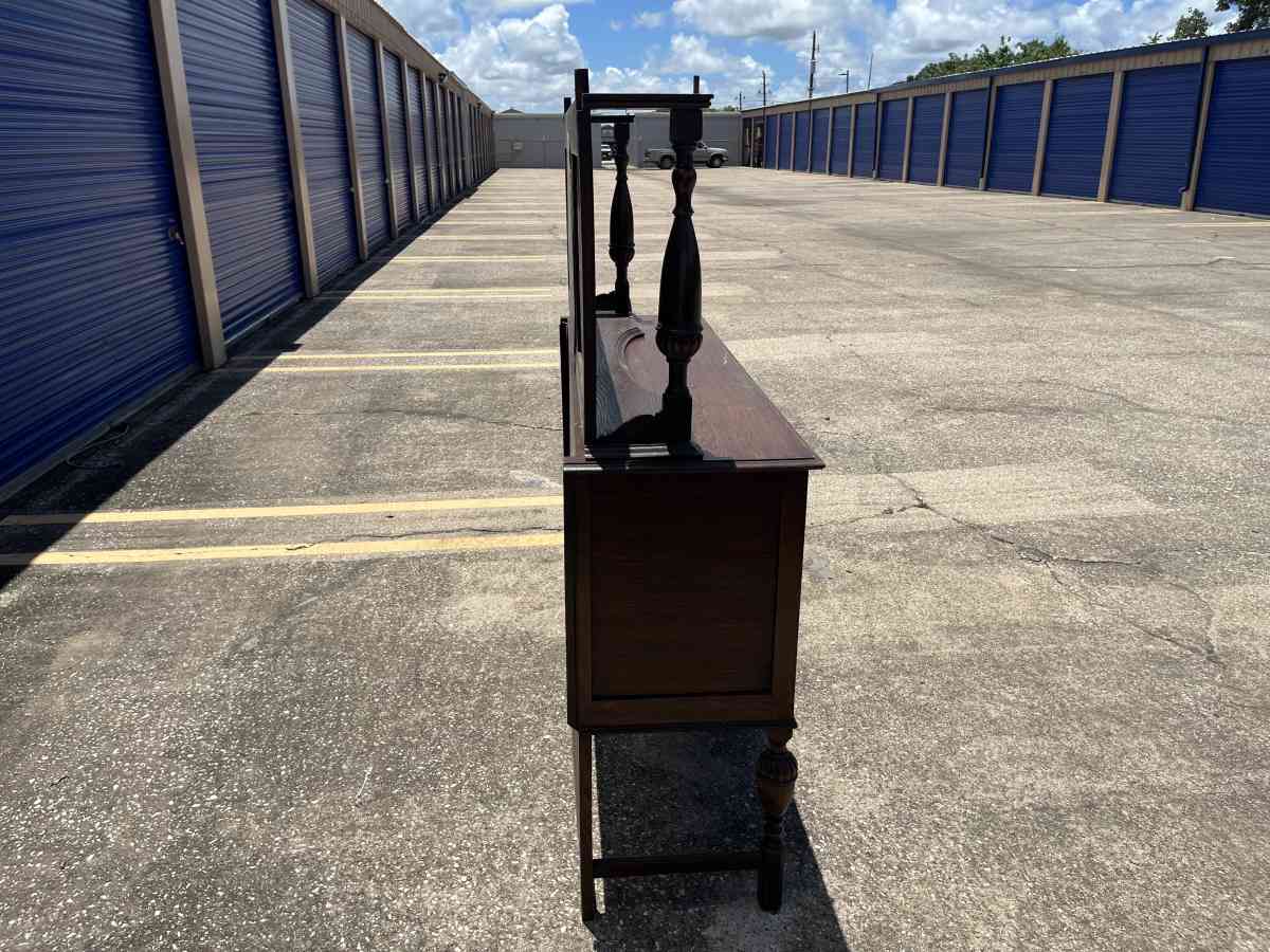 Antique buffet - Bacliff, Texas - FleaMarketBay