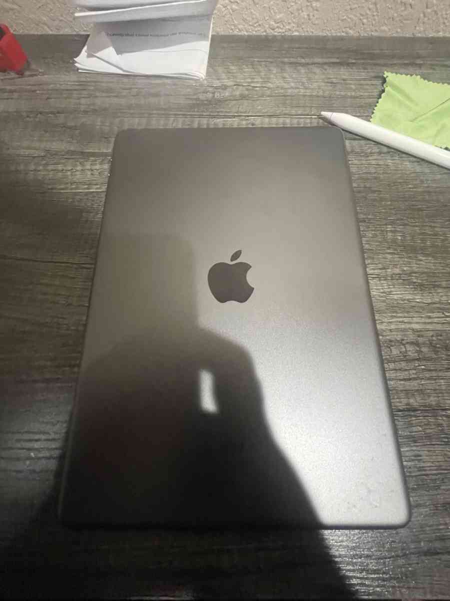 iPad 7th gen with Apple Pencil included - North Hills, California - FleaMarketBay