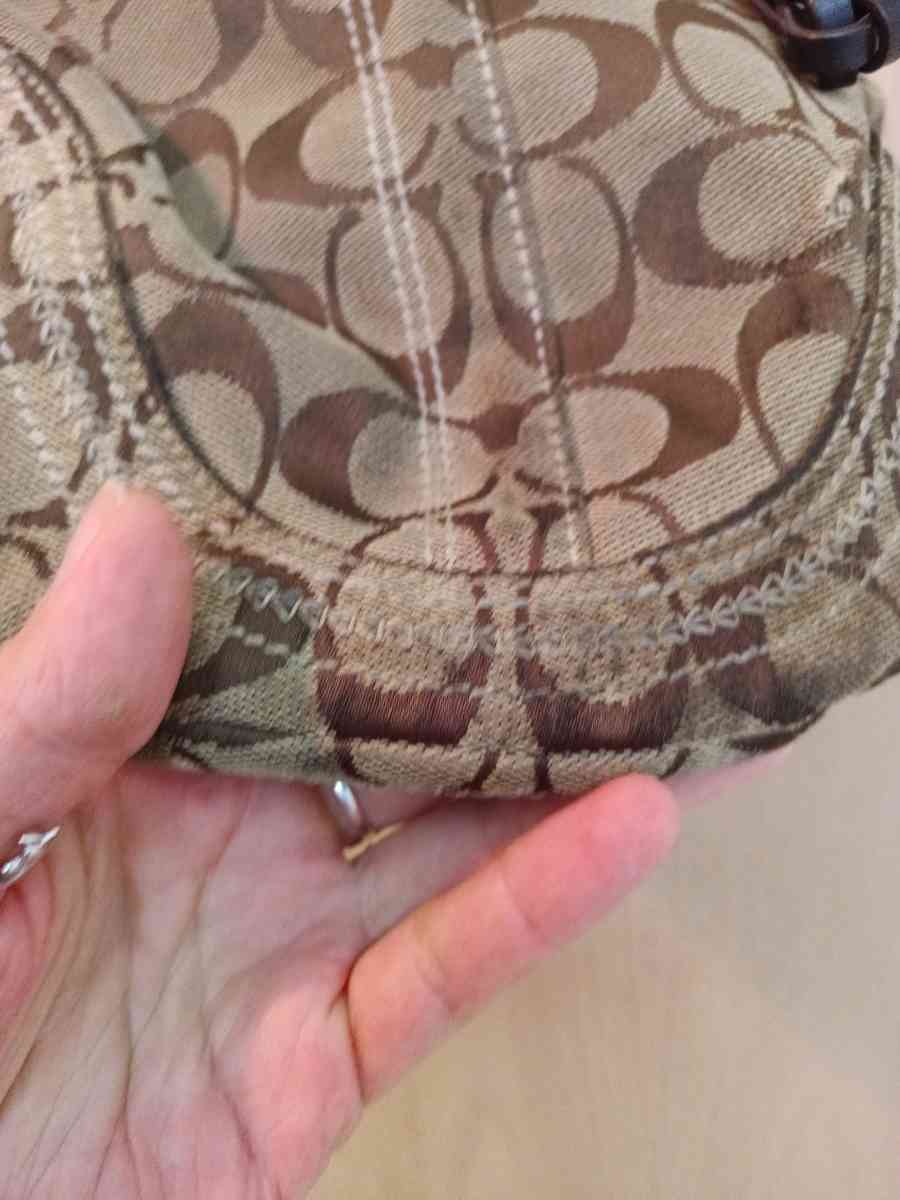 Coach canvas and leather purse - Friday Harbor, Washington - FleaMarketBay