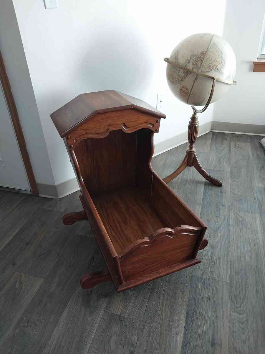 Hooded wooden rocking cradle - Portland, Oregon - FleaMarketBay