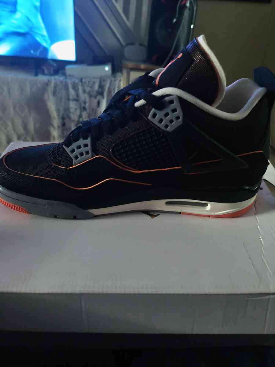 Jordan 4 - Columbia, Pennsylvania - FleaMarketBay