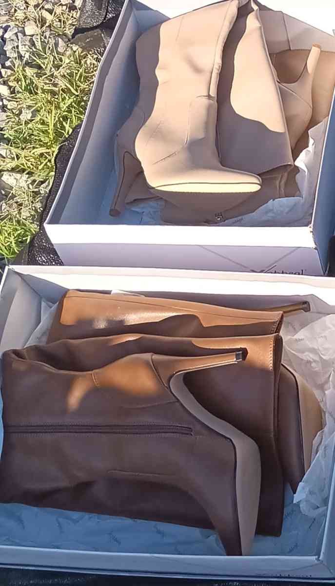 Knee high  high healed boots