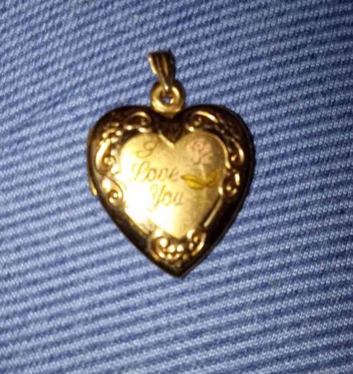 14k gold and rose tone I Love You locket - Boonville, North Carolina - FleaMarketBay