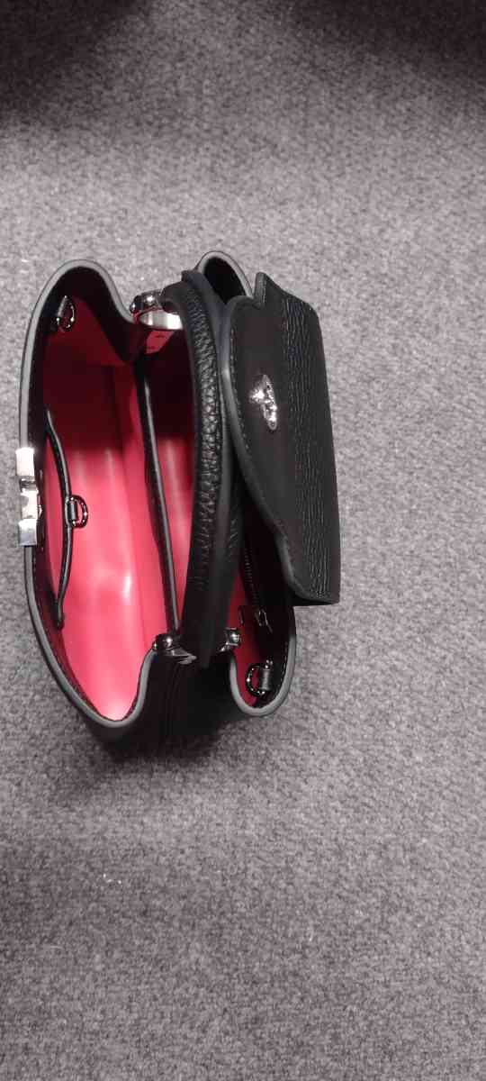 Louis Vuitton CapucinesBB - Mount Airy, Maryland - FleaMarketBay