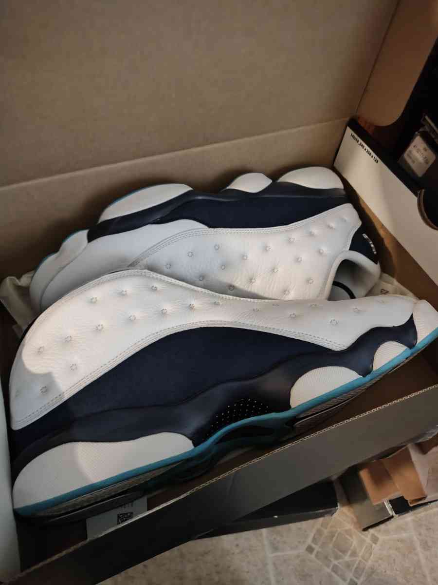 AIR JORDANS RETR0 13 - Adelanto, California