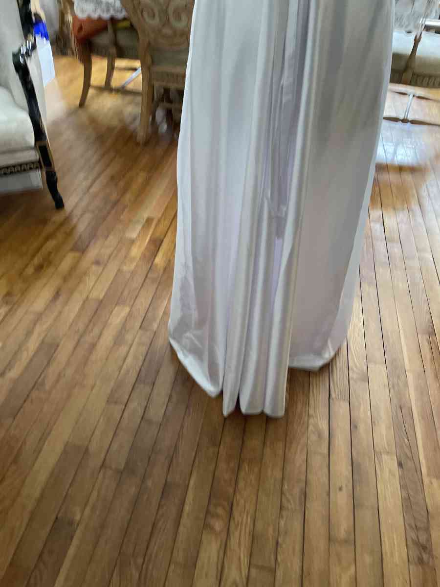 size 10 white wedding gown corset back NEW - Elizabeth, New Jersey - FleaMarketBay
