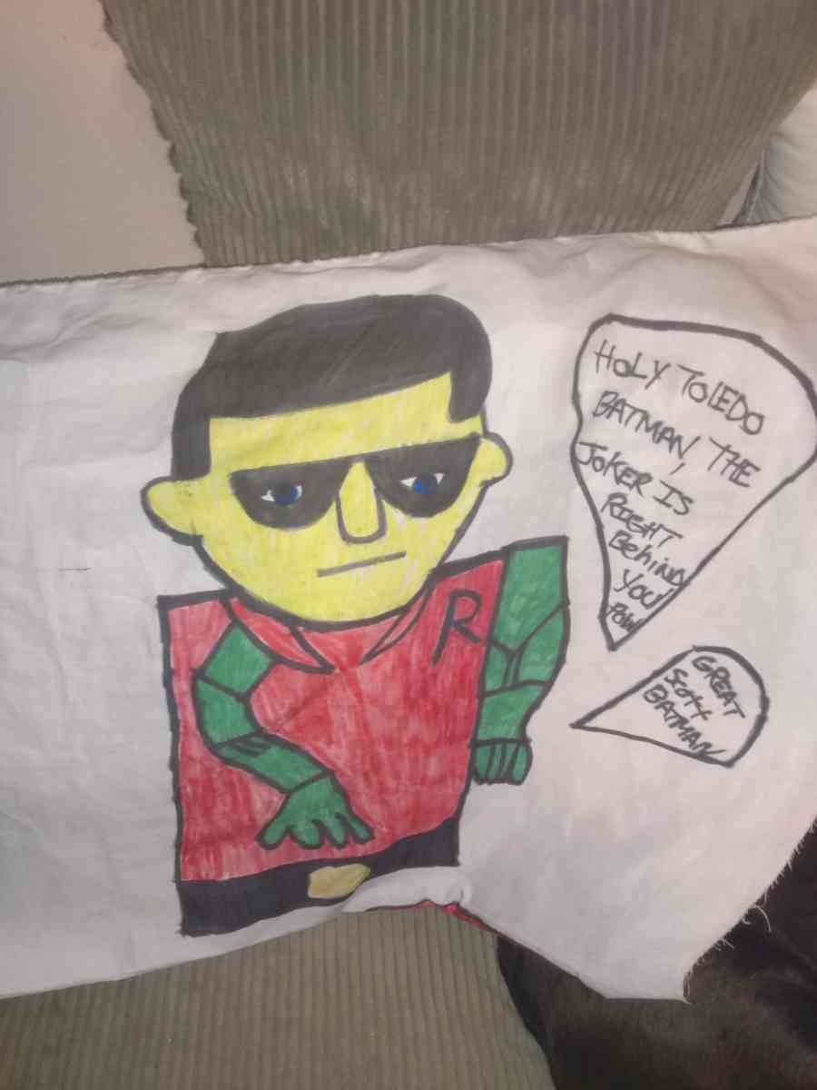 Robin - Saint Louis, Missouri