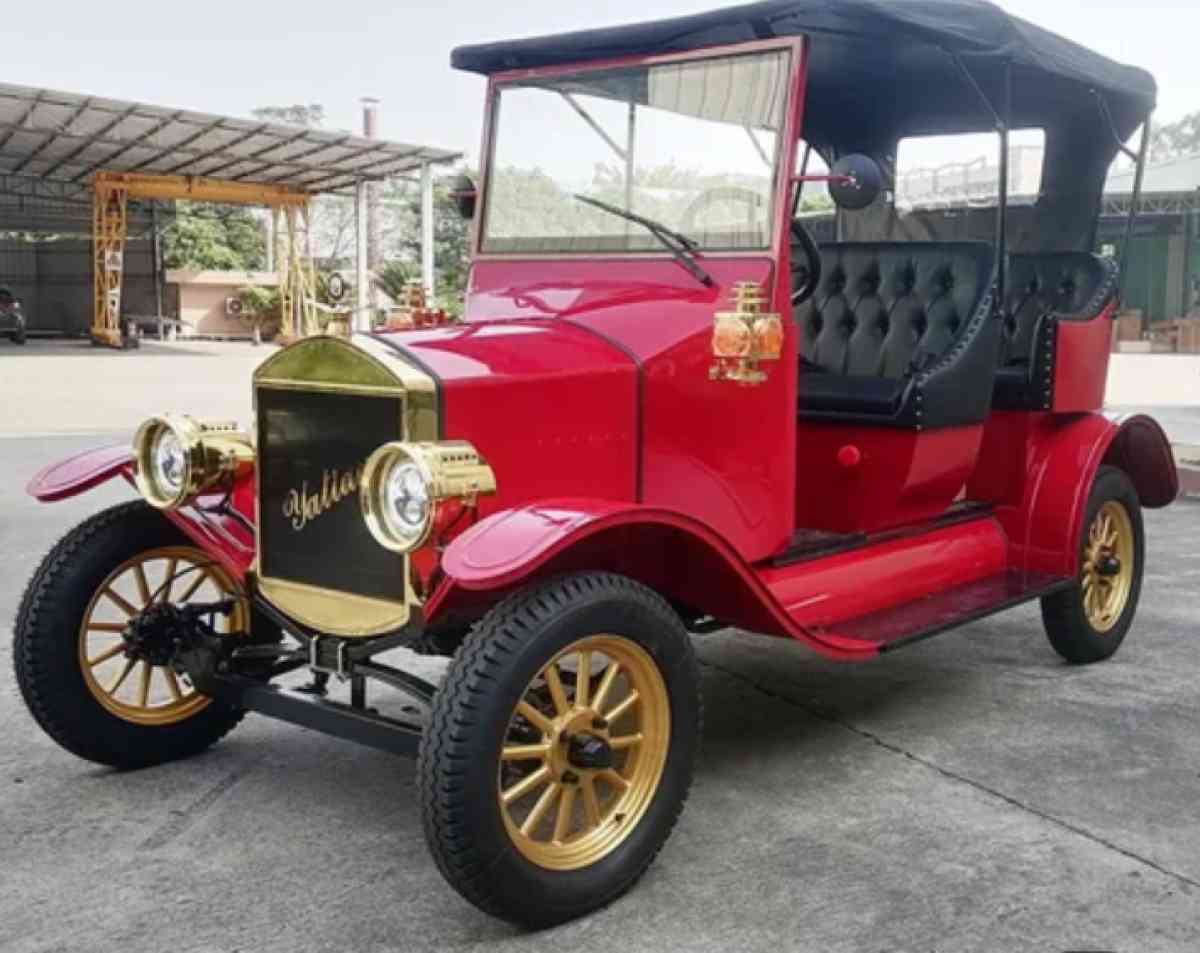 classic vintage golf cart - San Francisco, California - FleaMarketBay