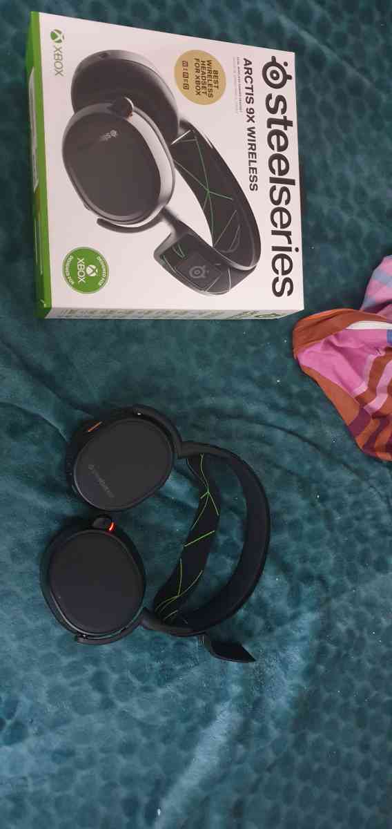 SteelSeries Arctis 9X Bluetooth Headset - Jacksonville, Florida - FleaMarketBay