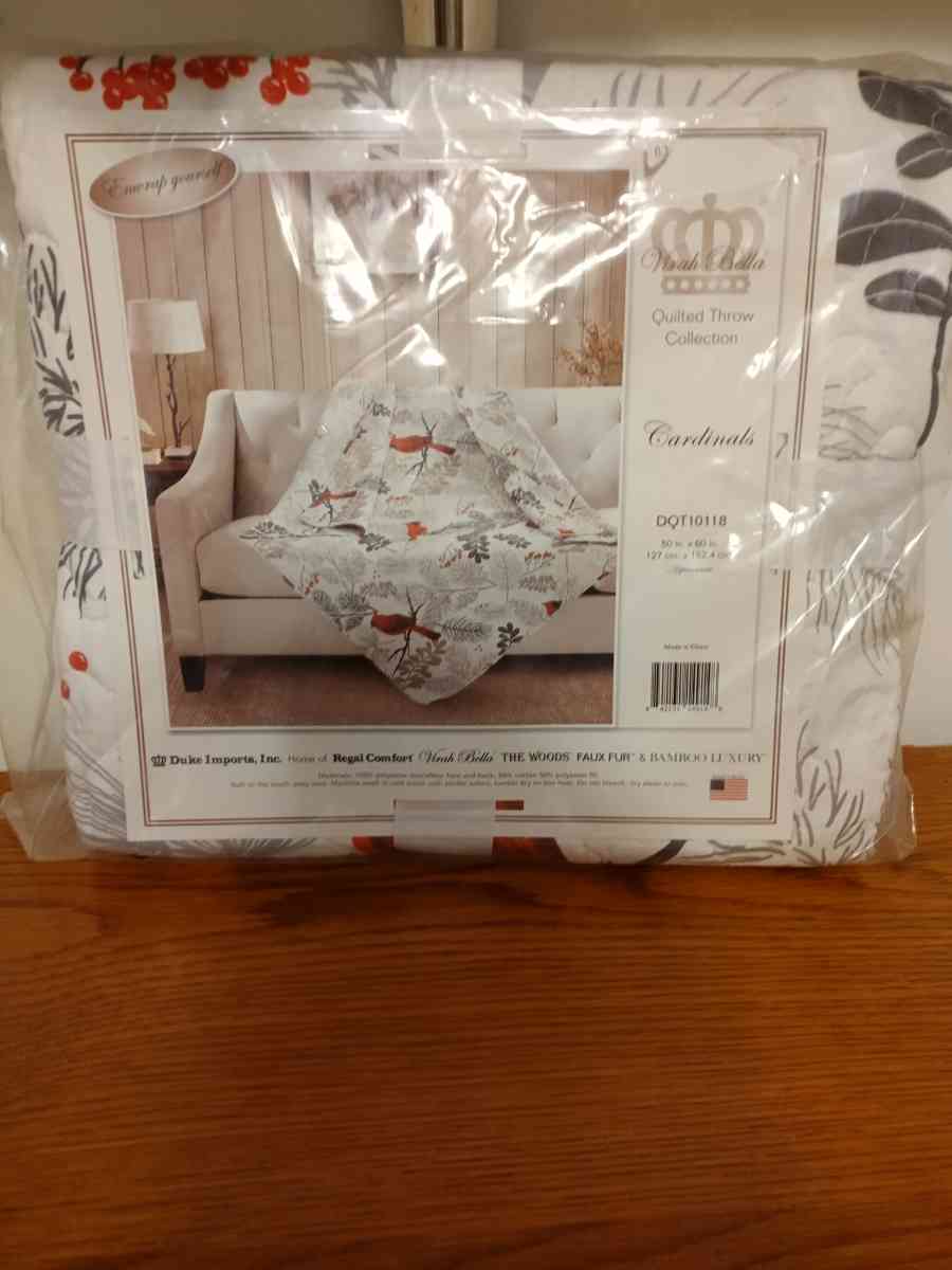 king and queen blanket - Washington Navy Yard, District of Columbia - FleaMarketBay