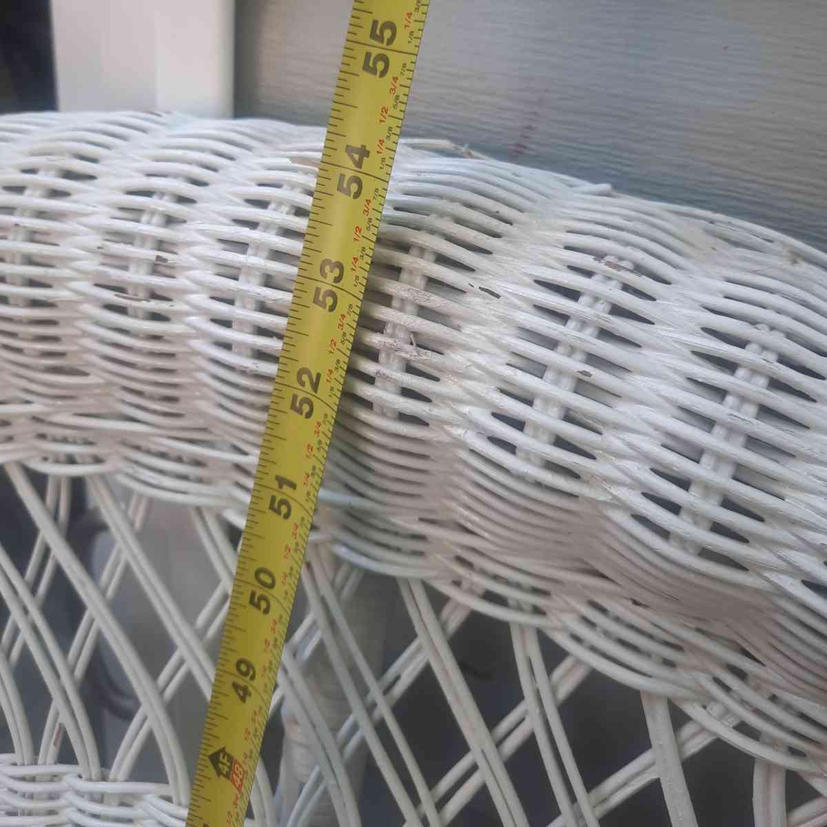 Queen Wicker Head Board - Port Jefferson Station, New York - FleaMarketBay