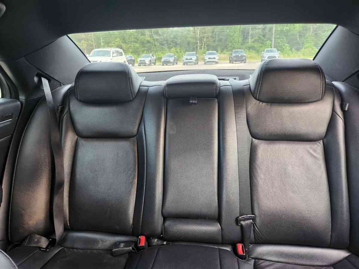 2011 Chrysler 300 Limited - Daphne, Alabama - FleaMarketBay