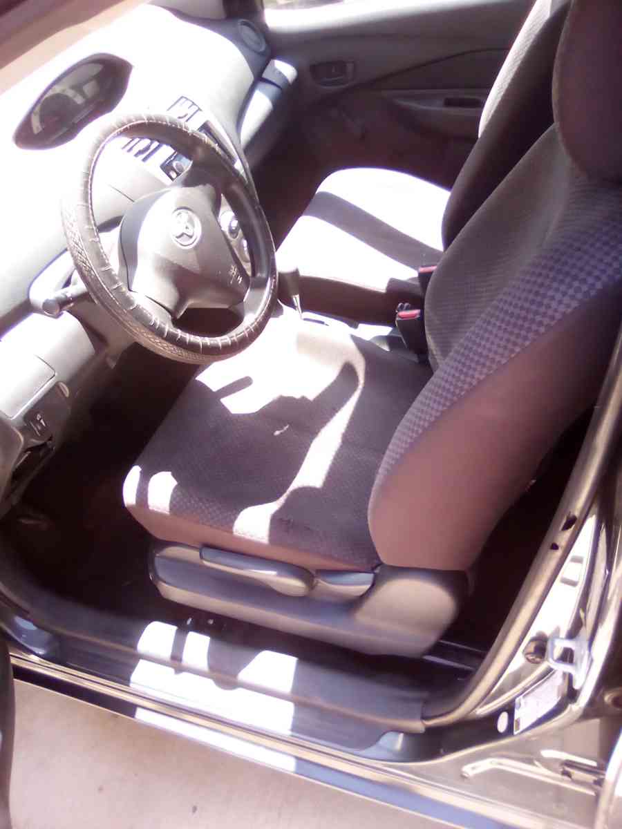 2008 Toyota yaris - Lancaster, California - FleaMarketBay