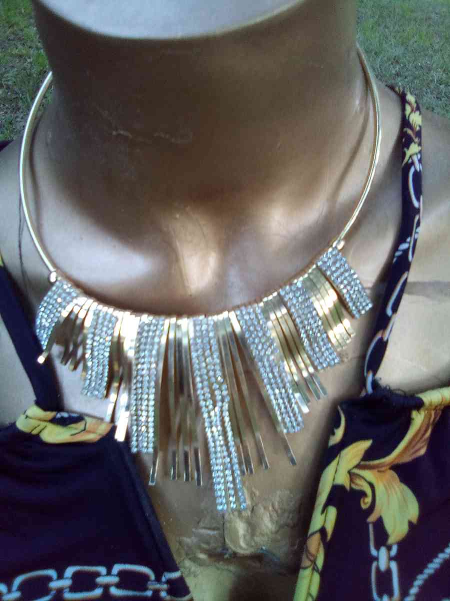 hanging diamond choker - Jacksonville, Florida - FleaMarketBay