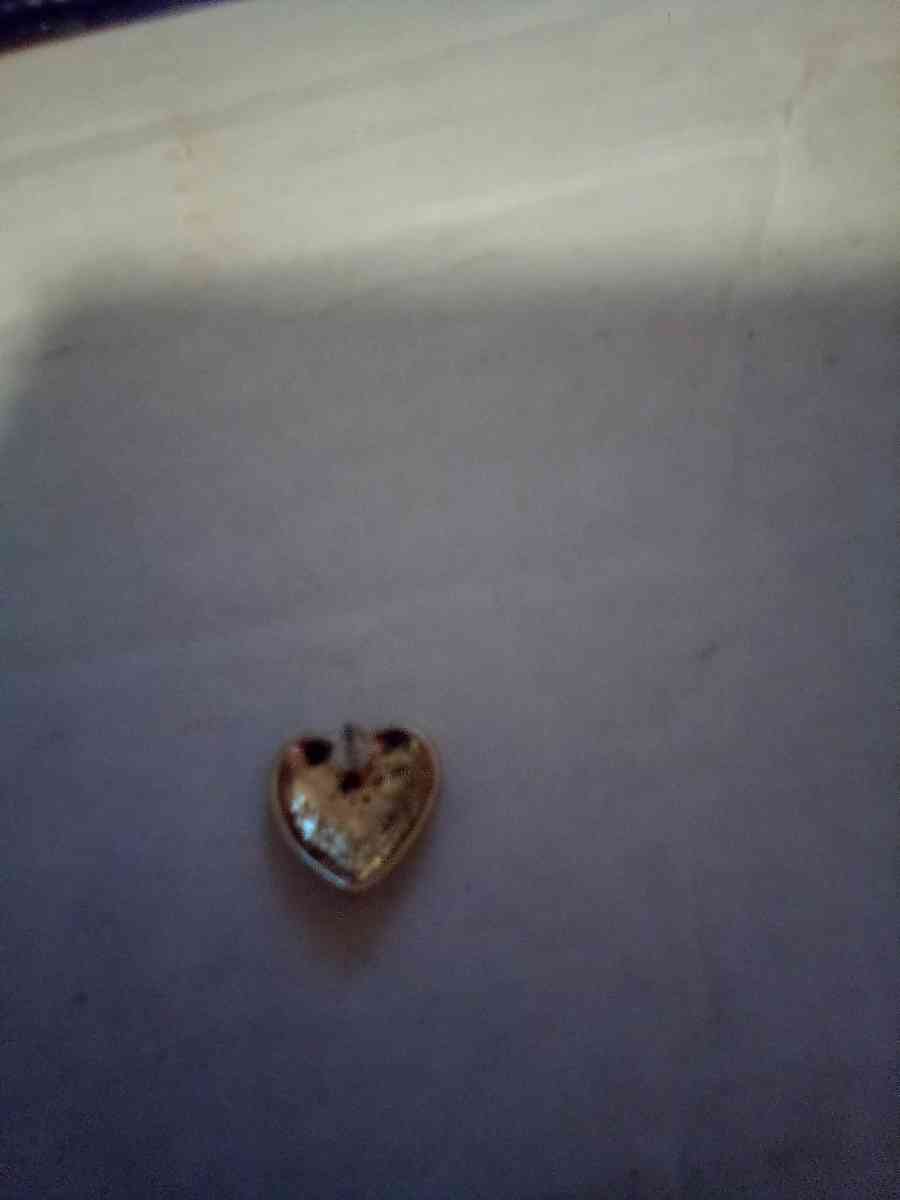 eartshape gold earrings with love written inside - Jacksonville, Florida - FleaMarketBay