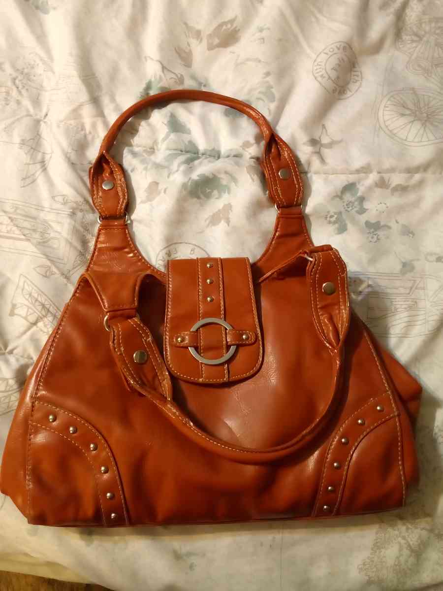 womens purse - Acme, Louisiana - FleaMarketBay