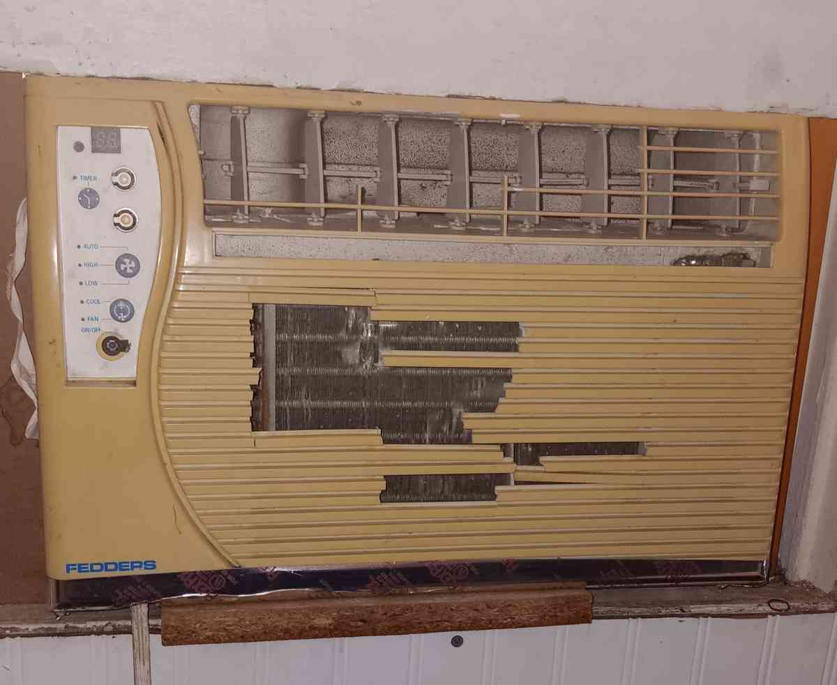 Window air conditioning unit AC - Lakeland, Florida - FleaMarketBay