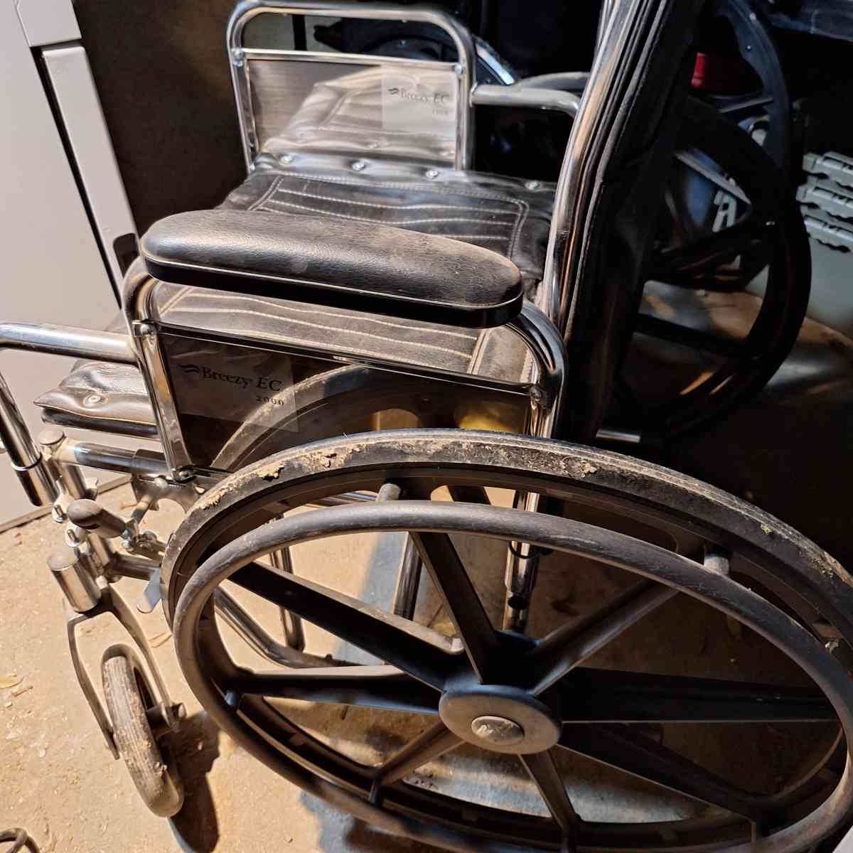 all in great condition make me an offer and I can deliver - North Hollywood, California - FleaMarketBay