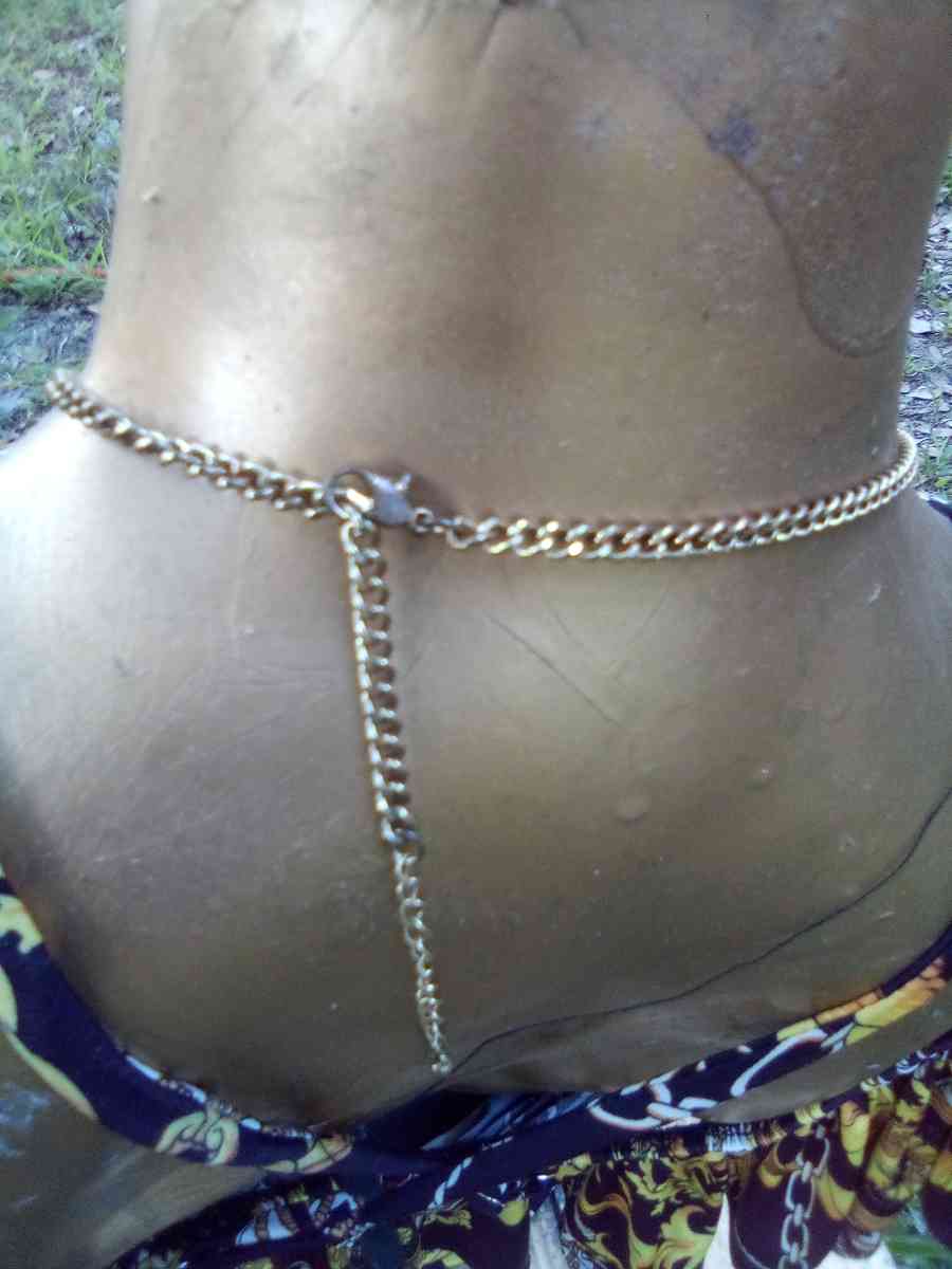 dangling White stoned gold necklace - Jacksonville, Florida - FleaMarketBay