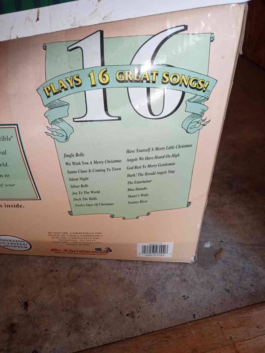 Christmas music box - Kokomo, Indiana - FleaMarketBay