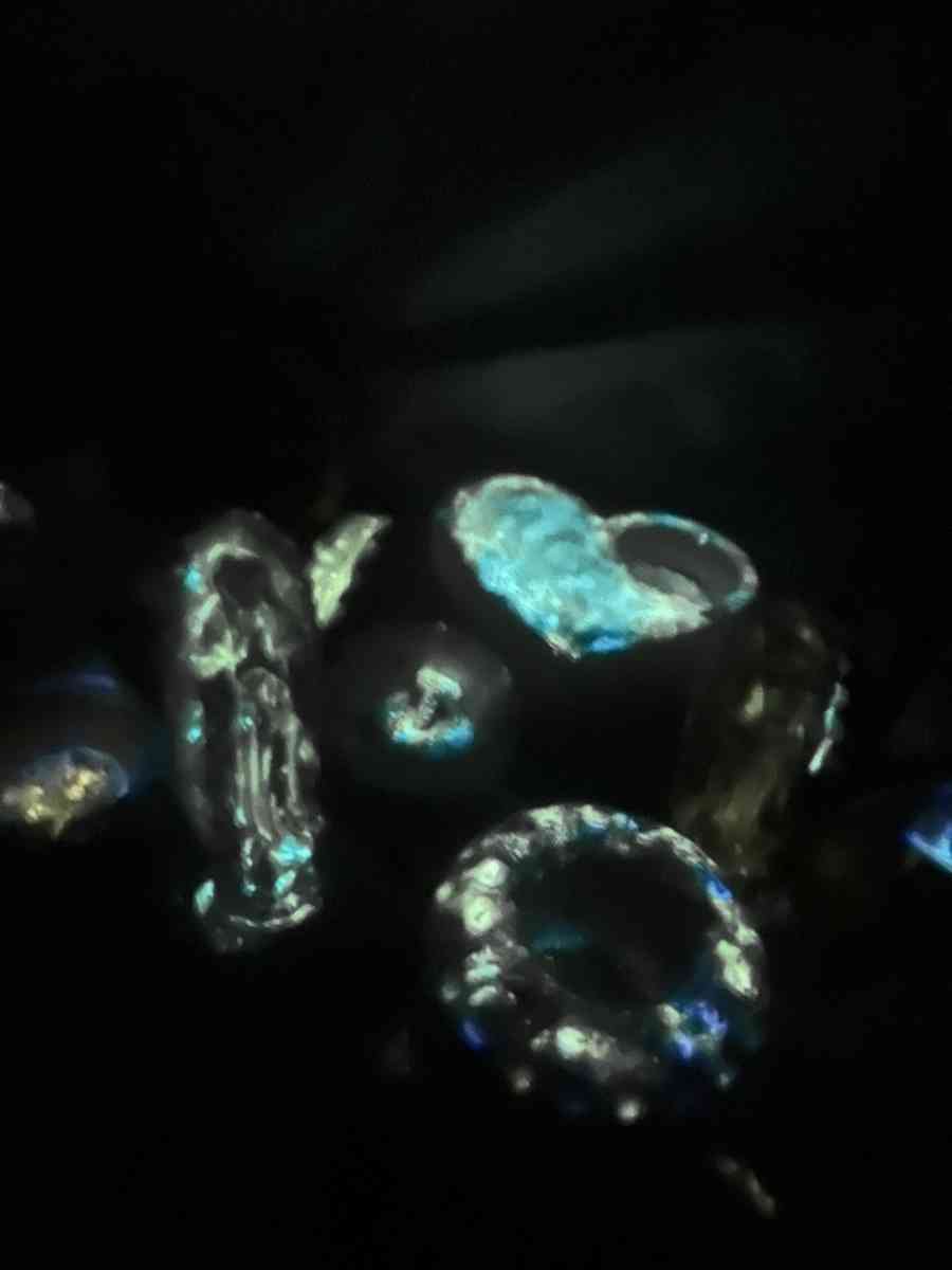 beautiful crafts for a present under 15 - Perris, California - FleaMarketBay