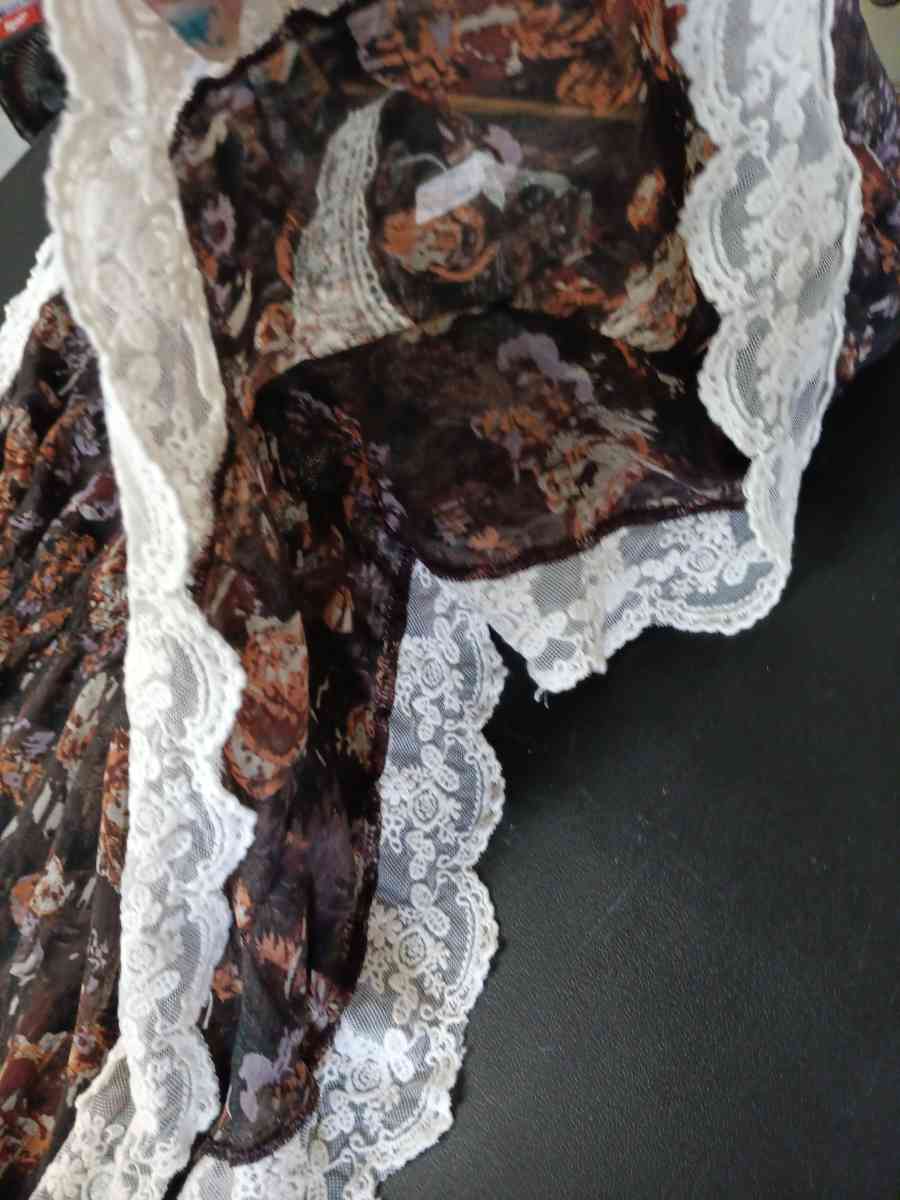 boho top - Albion, Michigan - FleaMarketBay