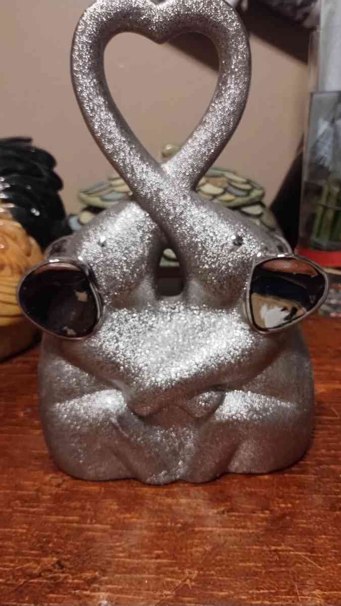 silver praying hands forever elephant - Abilene, Texas - FleaMarketBay