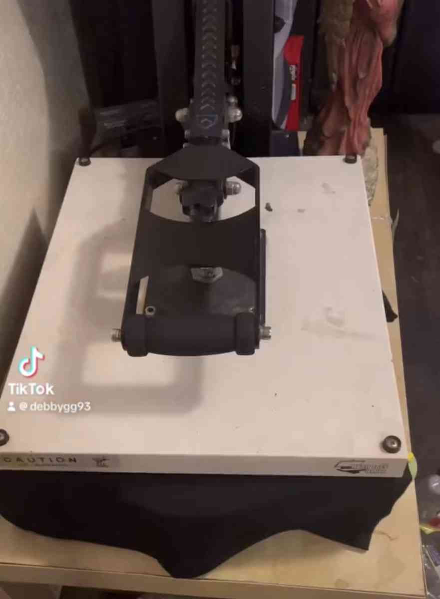 cricut maker 3  vinyl materials - San Antonio, Texas - FleaMarketBay