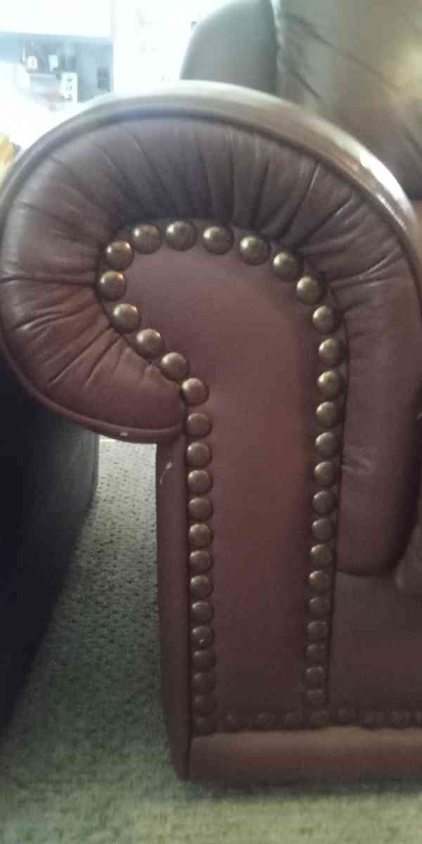 Leather Couch and Loveseat - Gaston, North Carolina - FleaMarketBay