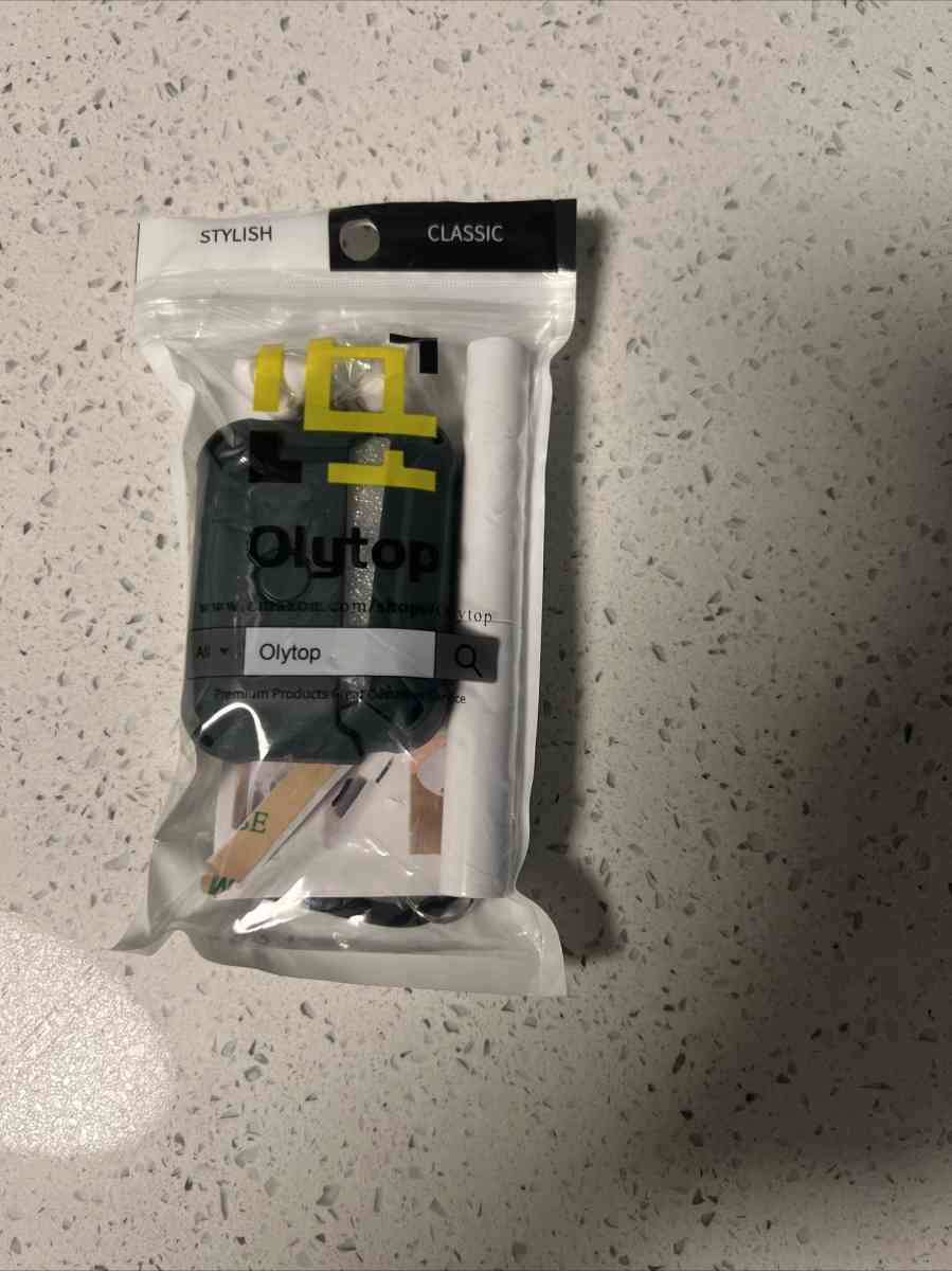 Olytop Green AirPods Pro Case Cover cleaning Pen  AirPod Tip - Las Vegas, Nevada - FleaMarketBay