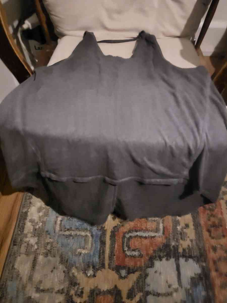 size LG Charcoal Grey Tank Top with light airy fabric - Anderson, Indiana - FleaMarketBay