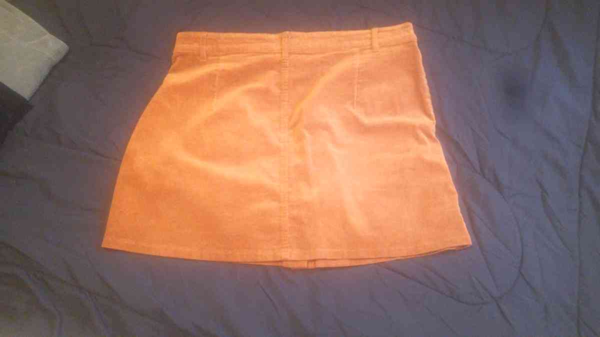 Im brown corduroy skirt button down the front size extra - Afton, Tennessee