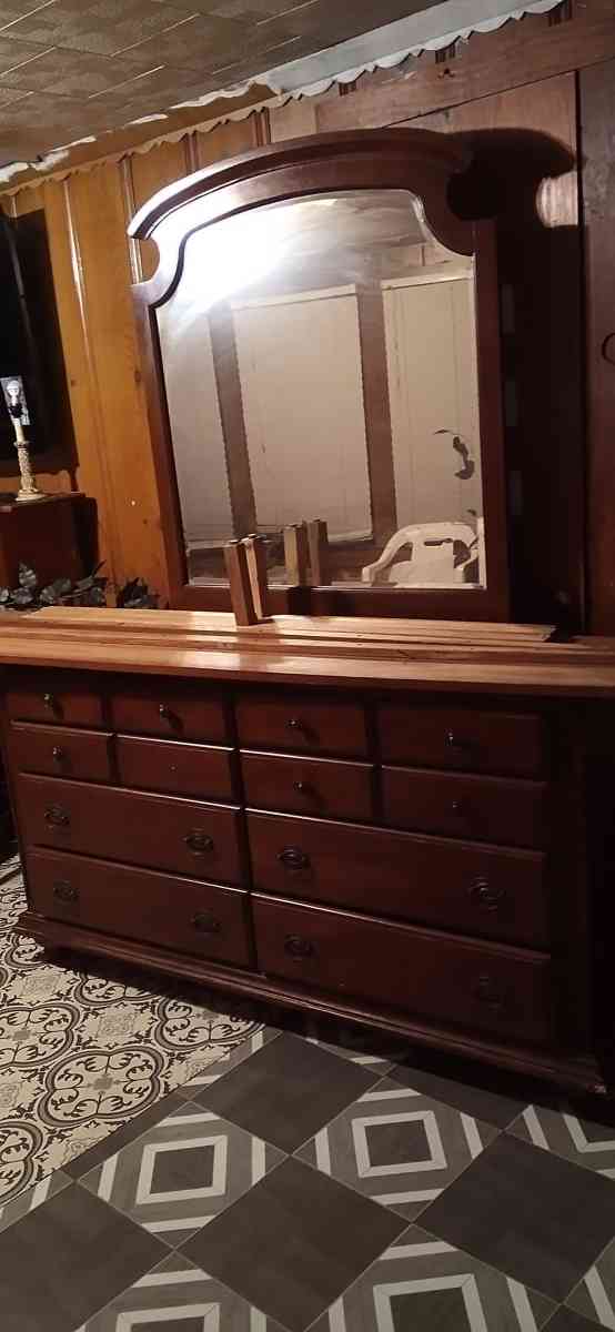 Queen Bedroom Set - Delcambre, Louisiana