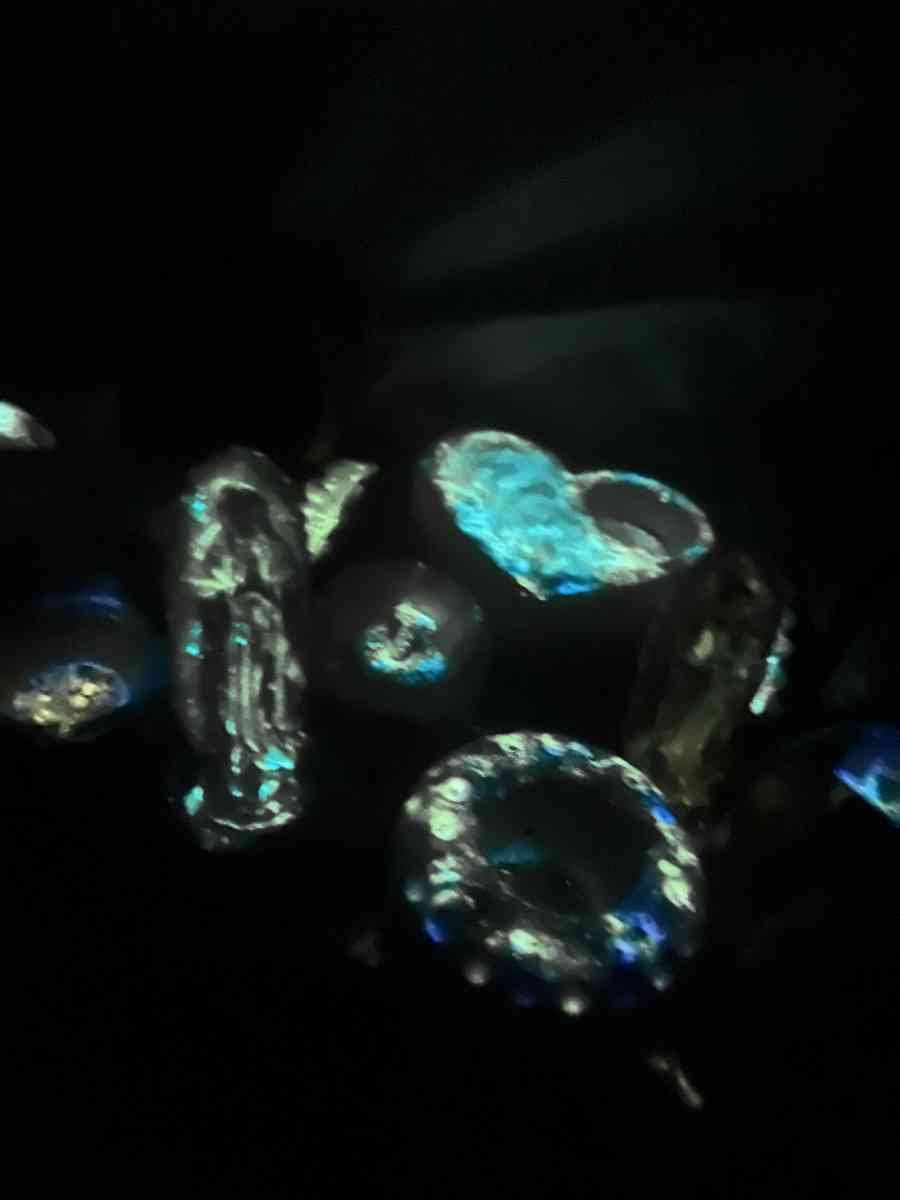 beautiful crafts for a present under 15 - Perris, California - FleaMarketBay