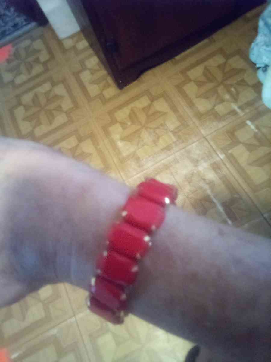 Stretchy gold bracelet with orange stones - Jacksonville, Florida - FleaMarketBay