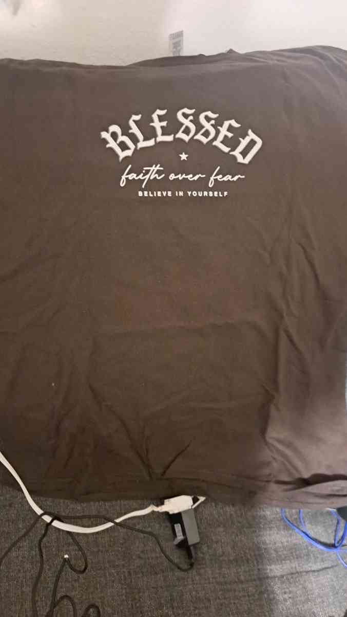 nice religion Shirt  cash only  never used - Porterville, California