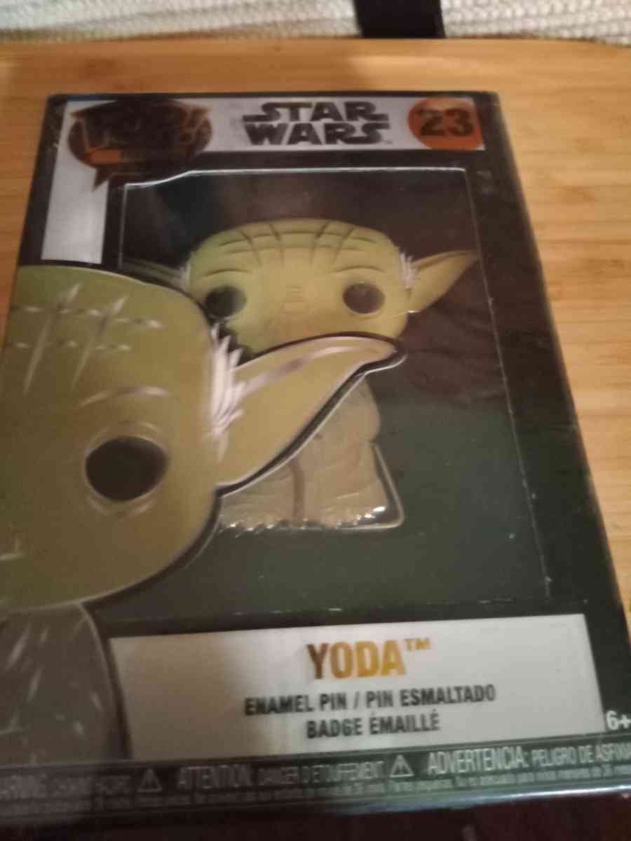 collectible Star war pins - Andover, Ohio