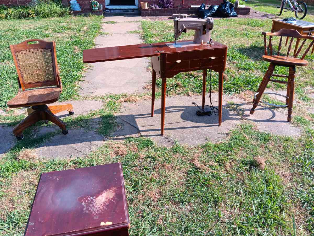 ESTATE SALE - Bristow, Oklahoma